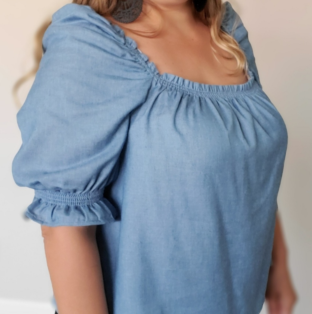 Chambray Square Neck Puff Sleeve Top - Picture 2 of 4